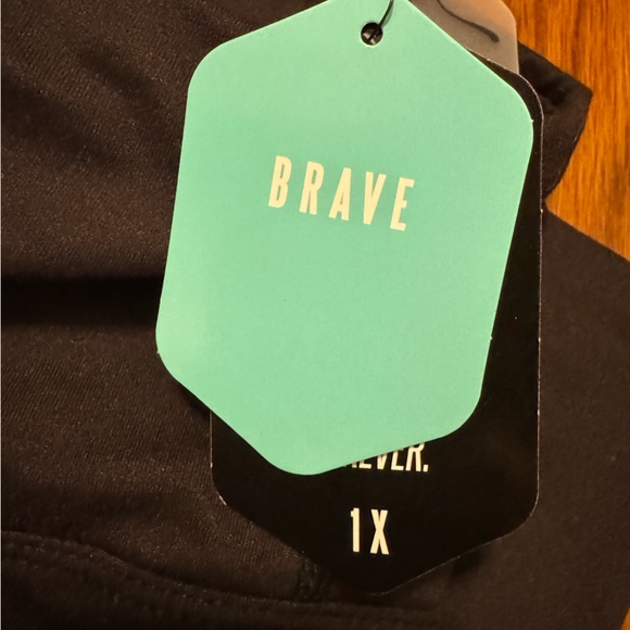 New With Tags LuLaRoe Rise 1X Solid Black Pants - Picture 2 of 2